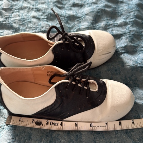 Youth Sadle shoes size 4/5 - Picture 10 of 11